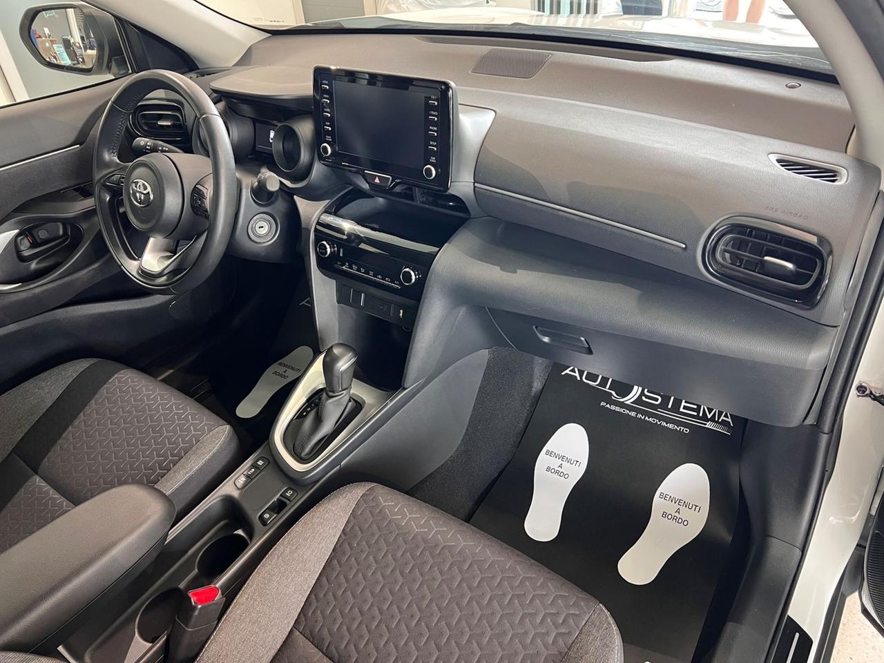 TOYOTA Yaris Cross 1.5 Hybrid 116 e-ctv CV Business
