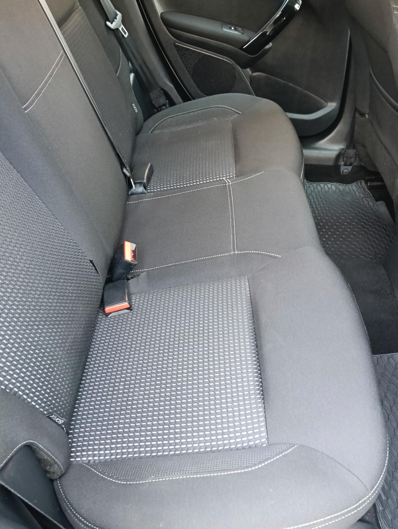 Peugeot 208 PureTech 82 5 porte Allure