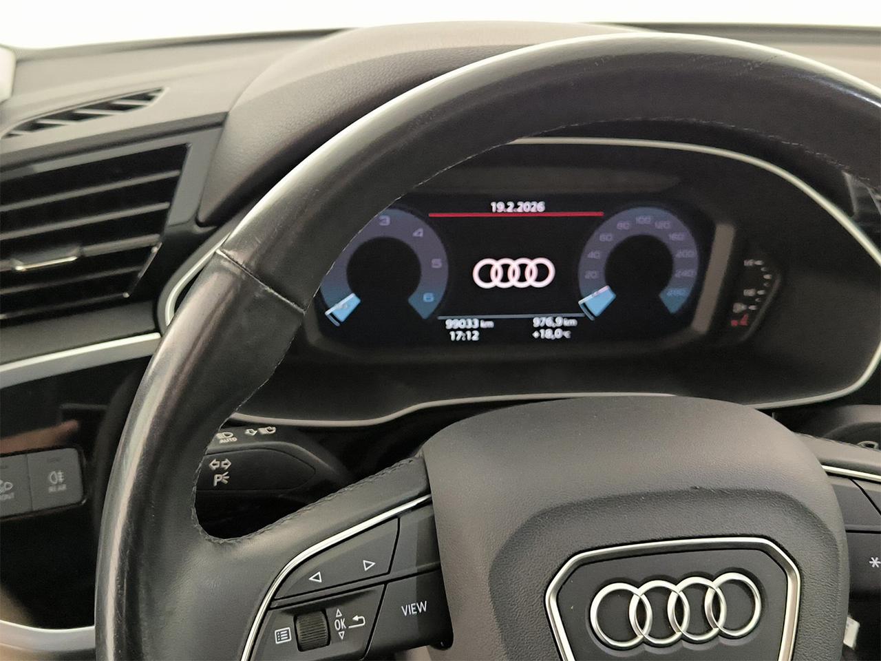 Audi Q3 35 2.0 tdi business s-tronic