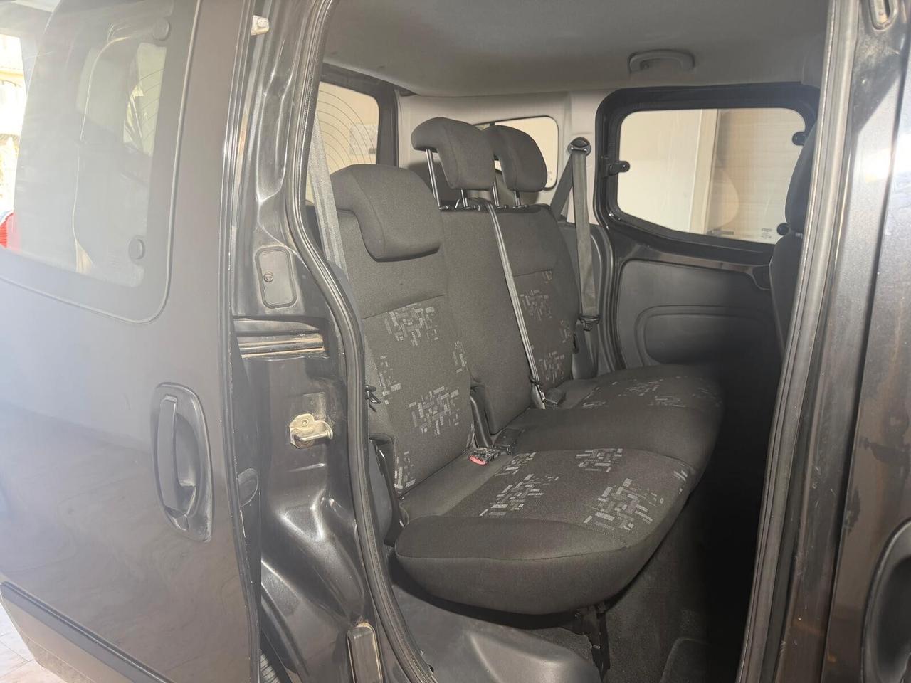 Fiat Qubo 1.3 MTJ 75 CV 5 POSTI