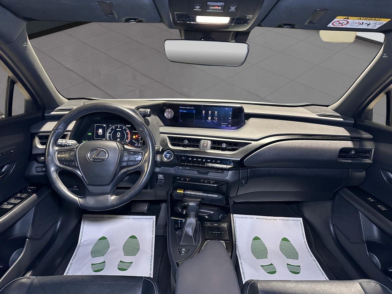 Lexus UX 250h 2.0 Luxury 2wd cvt