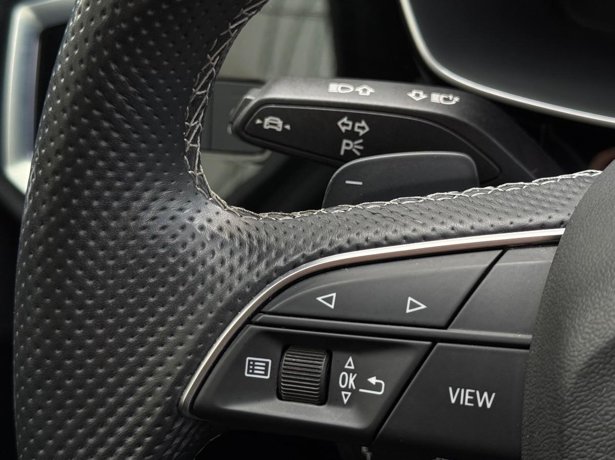 Audi Q3 Sportback Identity Black 35 TDI S-line 150 CV