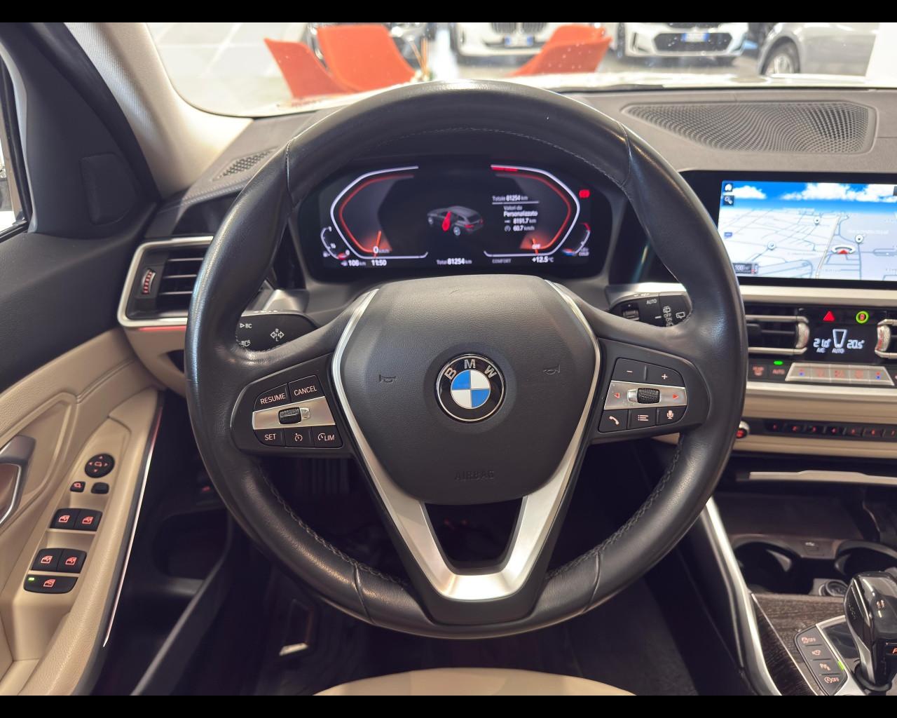 BMW Serie 3(G20/1-80/1) - 320i Touring Luxury