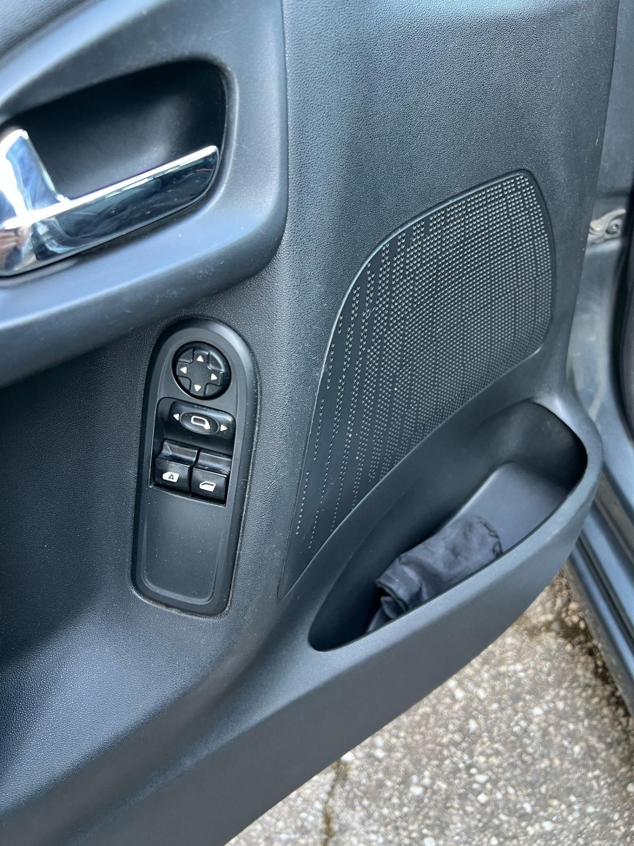 Citroen C3 1.4 BENZINA GPL ANNO 2013 X NEOPATENTATI