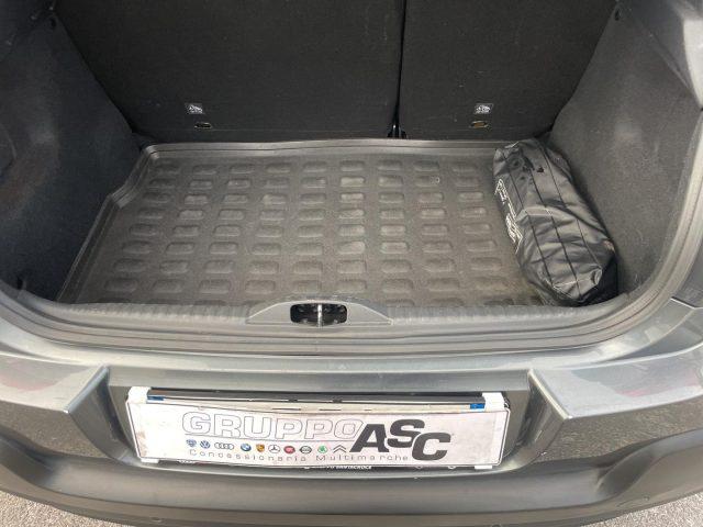 CITROEN C3 1.2 BENZ PureTech 82 Shine ADATTA NEOPATENTATI