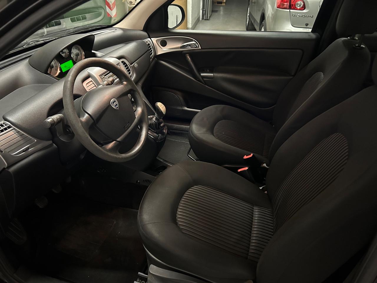 Lancia Ypsilon 1.2 69 CV Argento