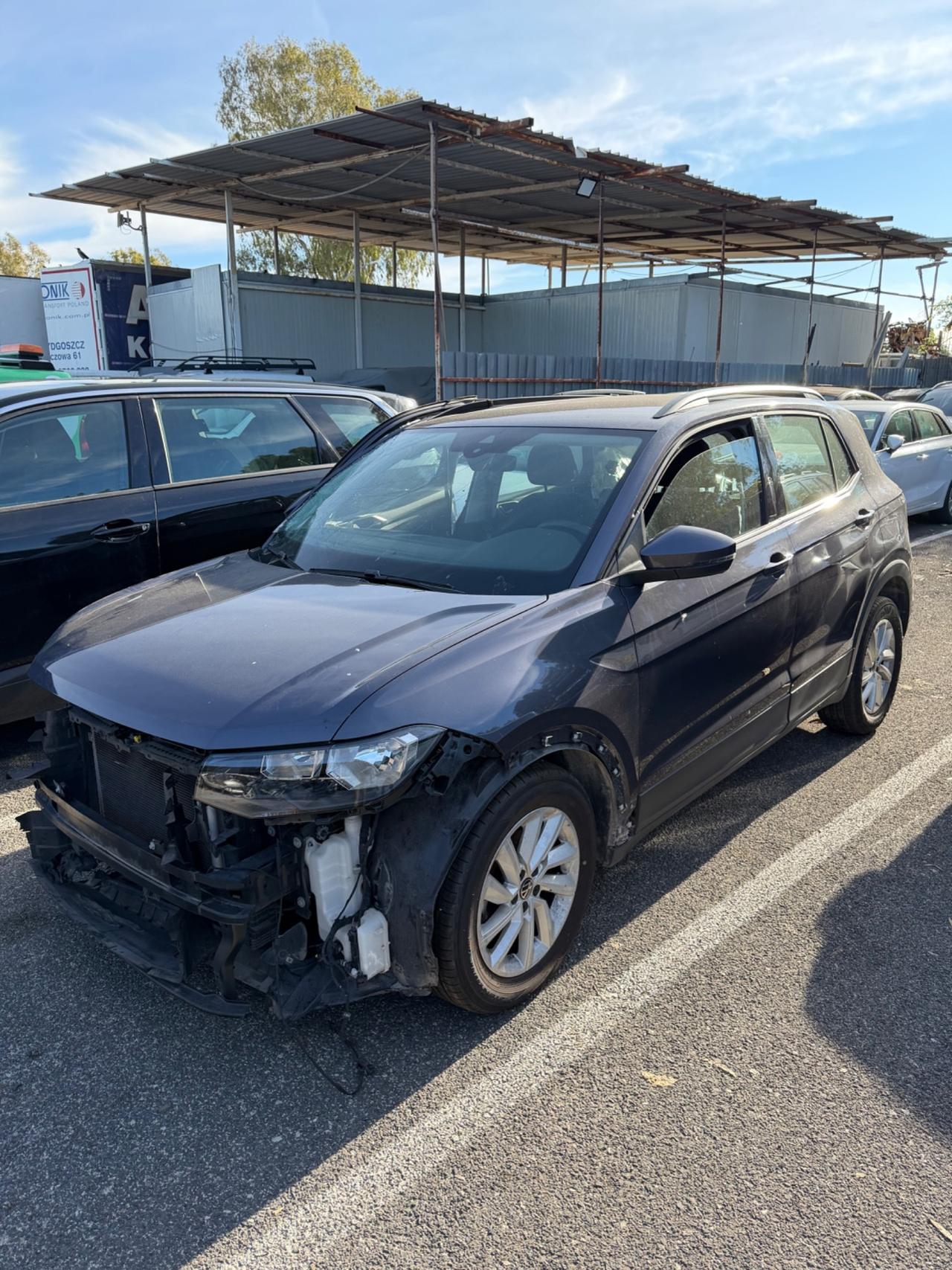 Volkswagen T-Cross 1.0 TSI 110 CV SINISTRATA