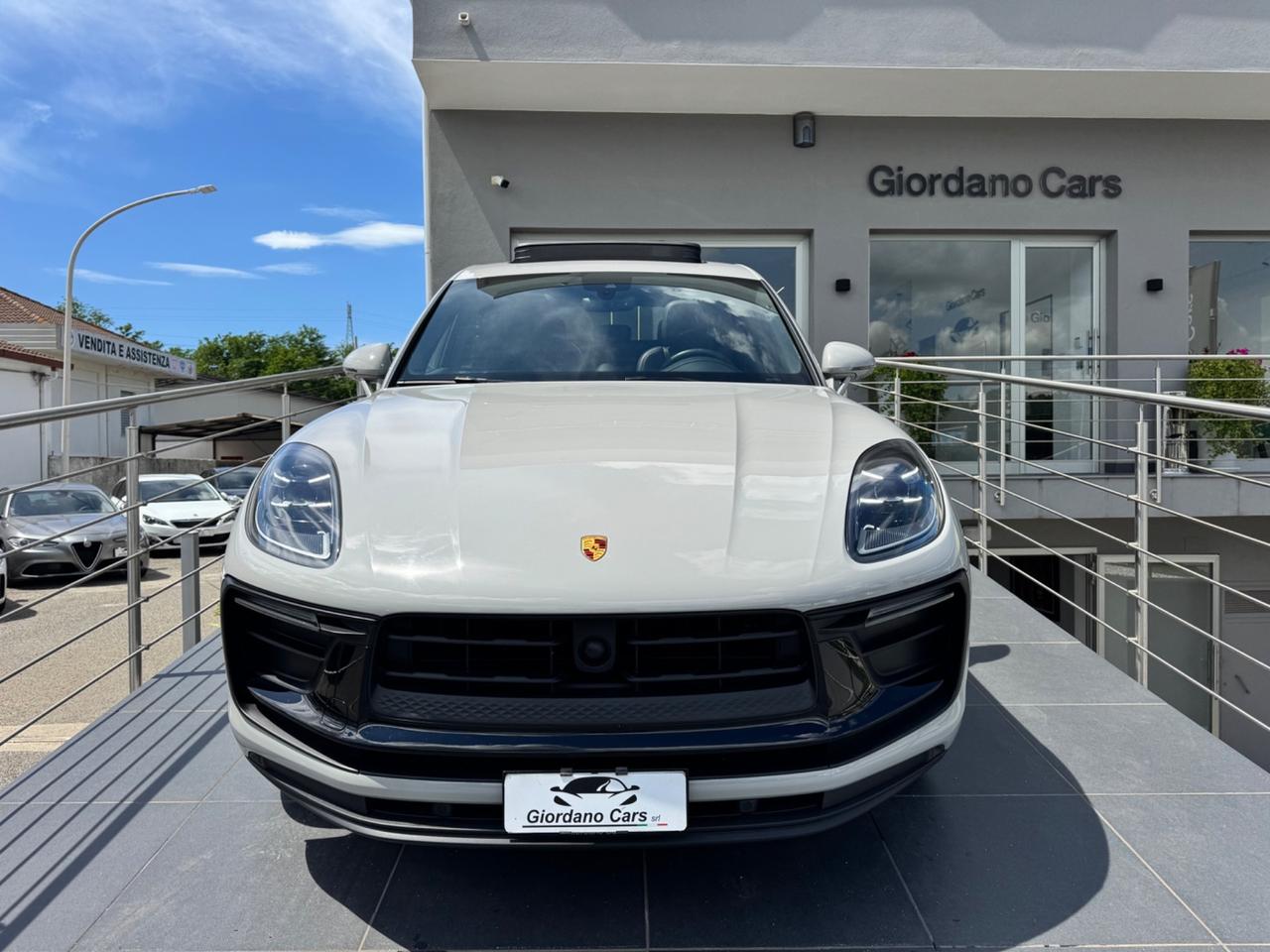 Porsche Macan 2.0 i 265cv colore gesso garanzia approved
