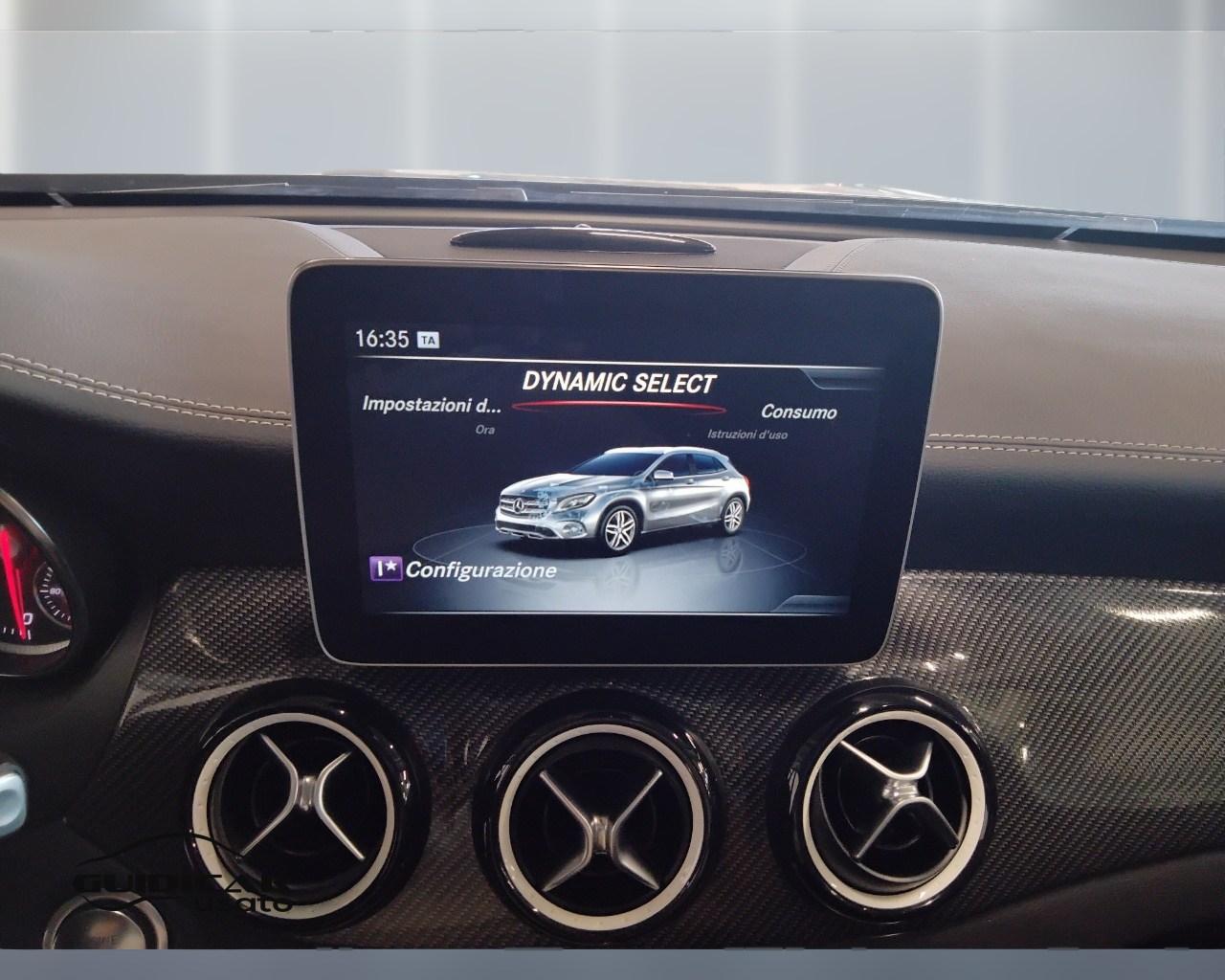Mercedes-Benz GLA-X156 2017 - GLA 200 d Night Edition auto