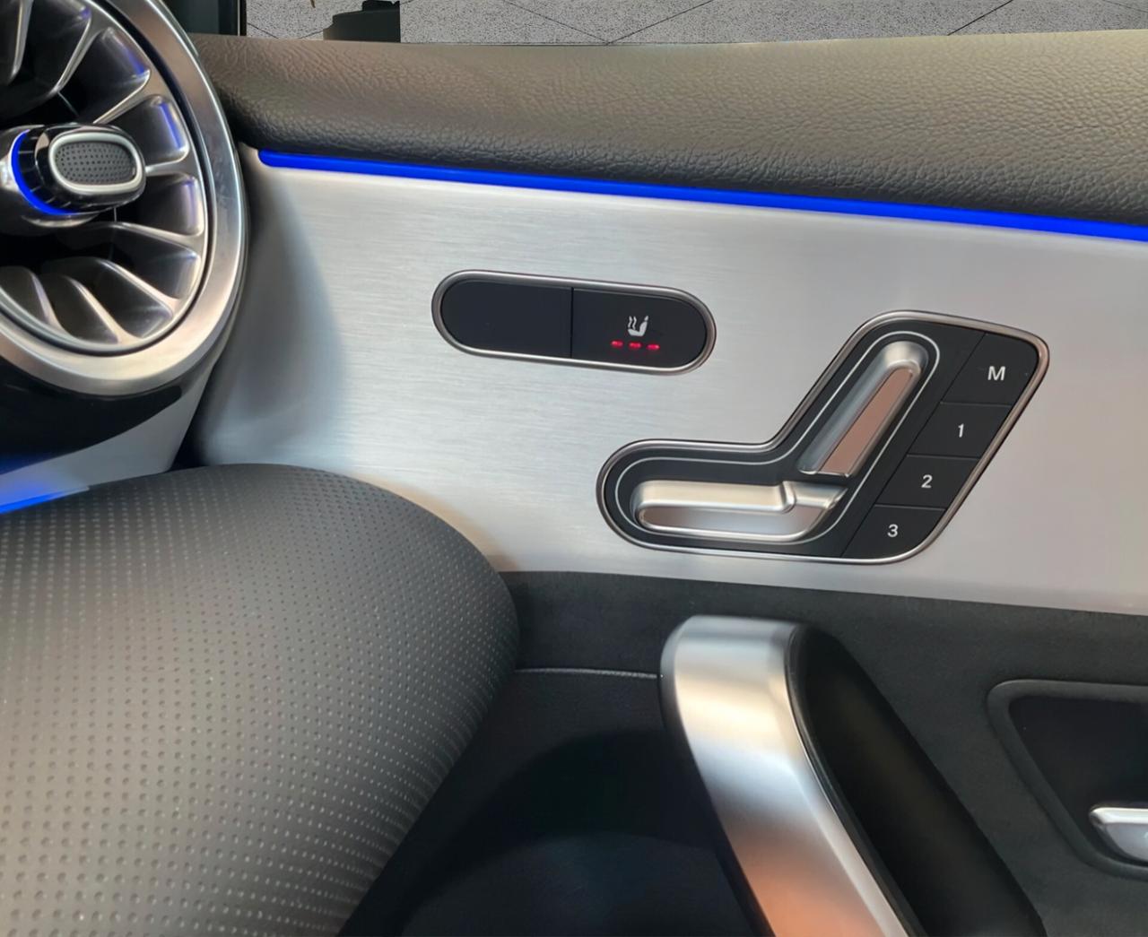 MERCEDES-AMG A 35 4MATIC RACE EDITION – TETTO APRIBILE – MULTIBEAM LED