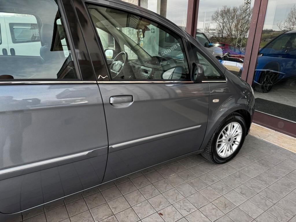 Lancia MUSA 1.3 Multijet 16V 90 CV Oro Plus