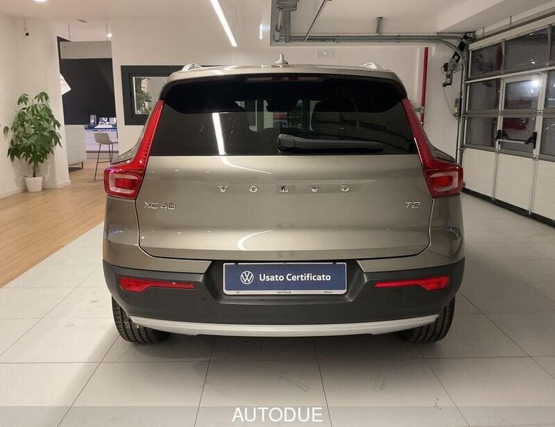 Volvo XC40 1.5 T2 MOMENTUM CORE GEARTRONIC