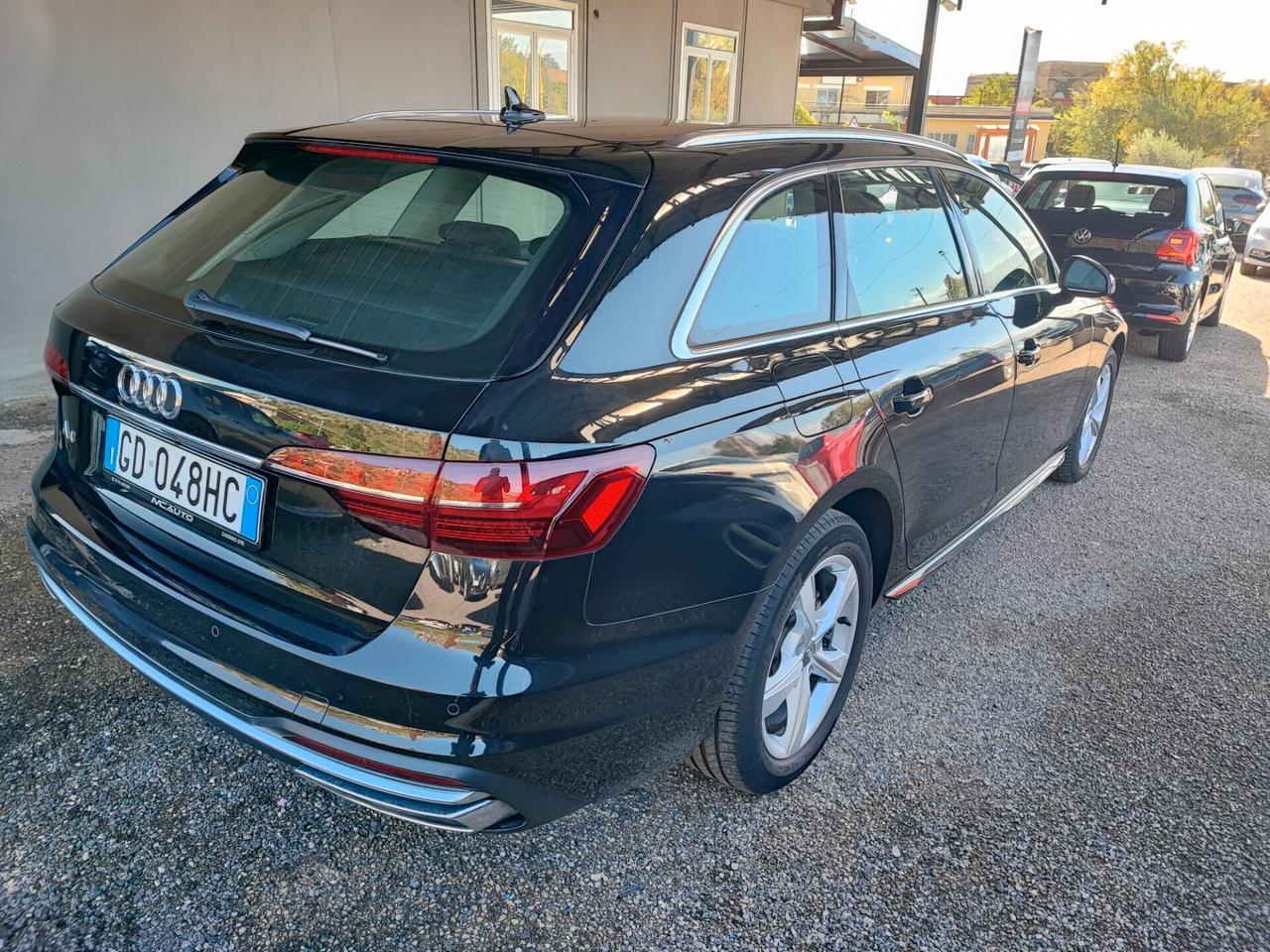 Audi A4 Avant 35 TDI/163 CV S tronic line edition