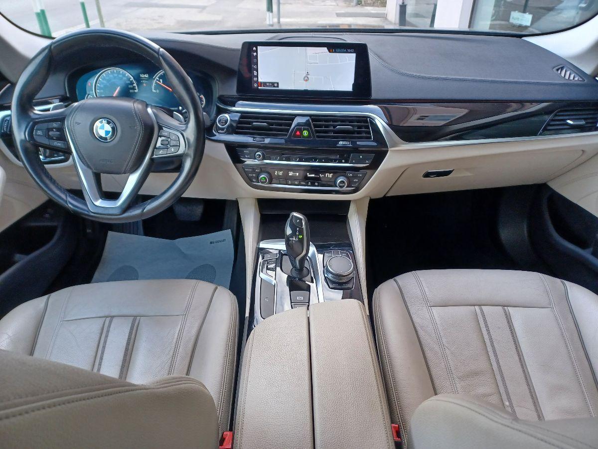 BMW - Serie 5 - 520d xDrive Touring Luxury