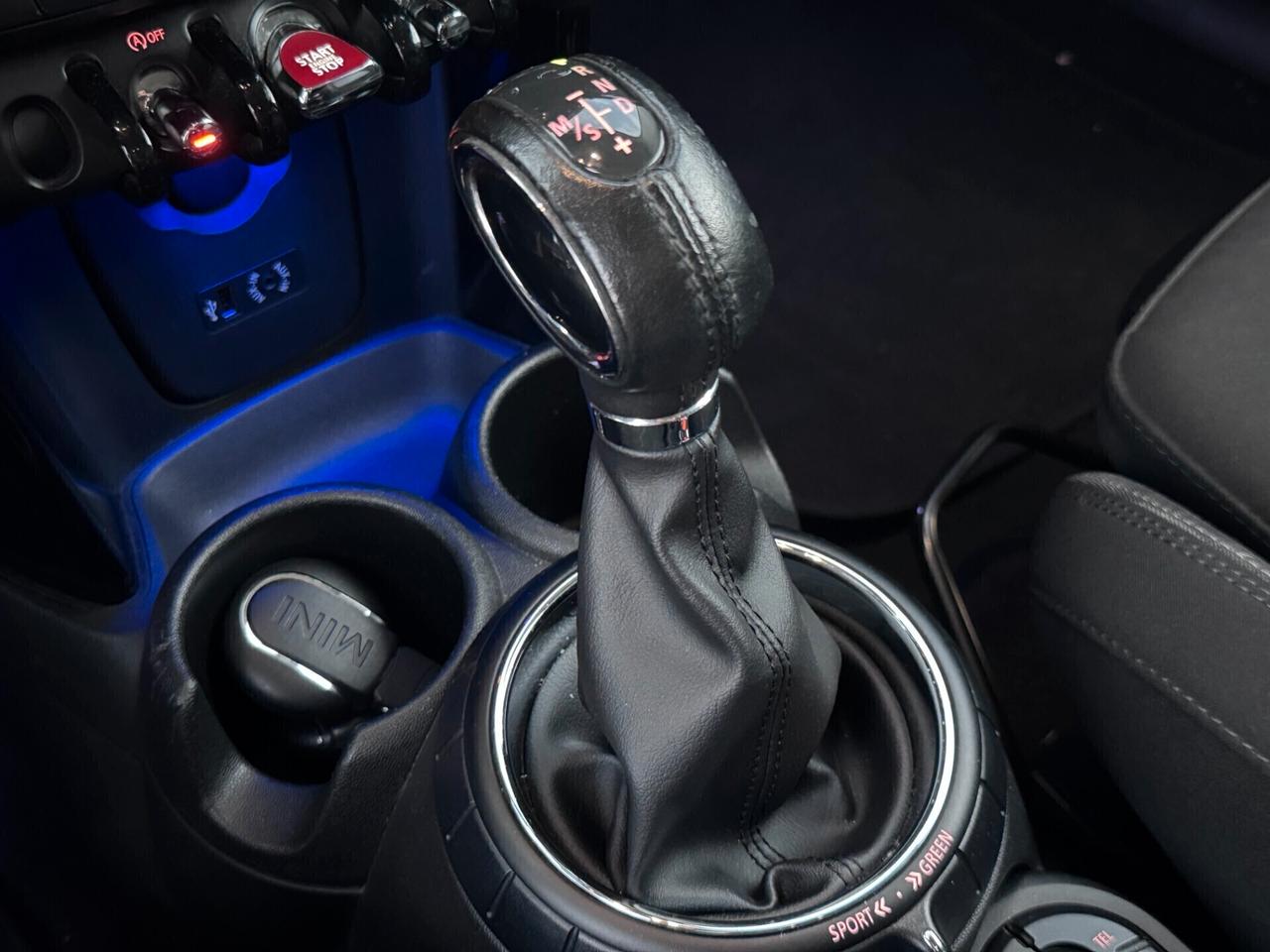 Mini Cooper D 1.5 5 porte - TAGLIANDI CERT. - GARANZIA FINO A 5 ANNI