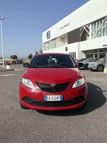 Lancia Ypsilon 1.2 69 CV 5 porte Gold