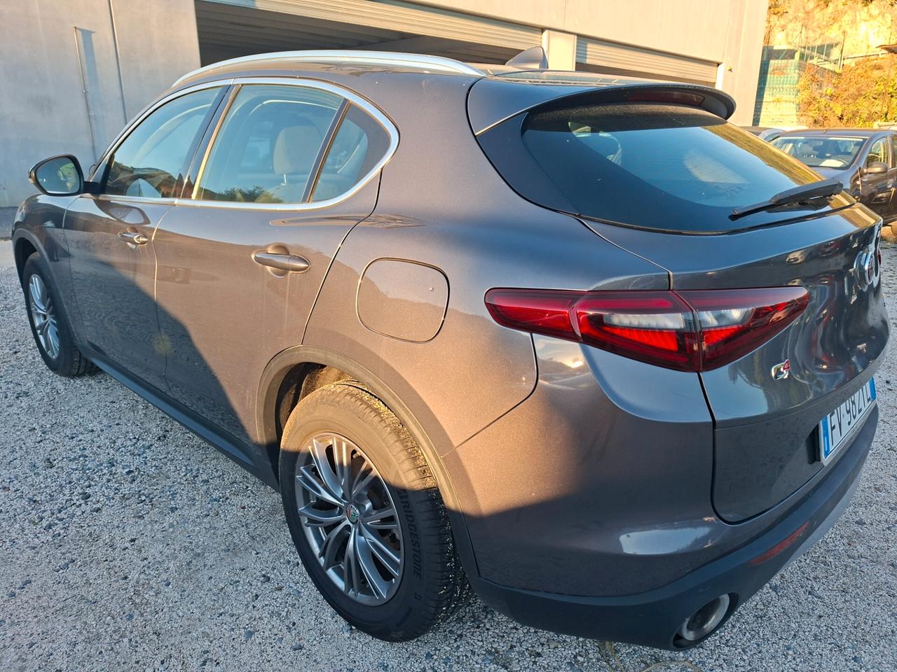 Alfa Romeo Stelvio *** MOTORE FUSO ***