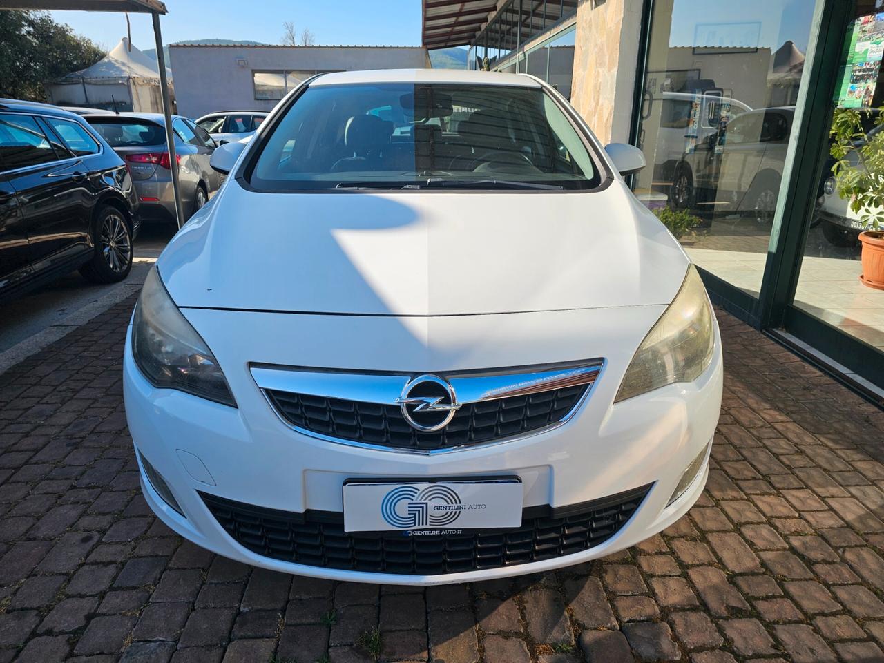 Opel Astra 2.0 CDTI 165CV 5 porte Cosmo S
