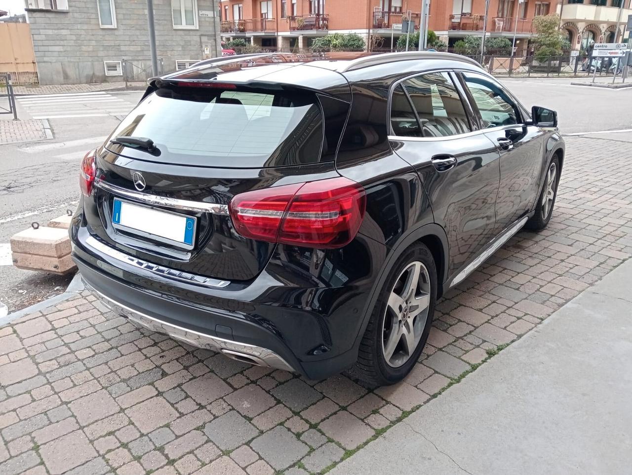 Mercedes-benz GLA 180 AMG LINE 122 CV AT
