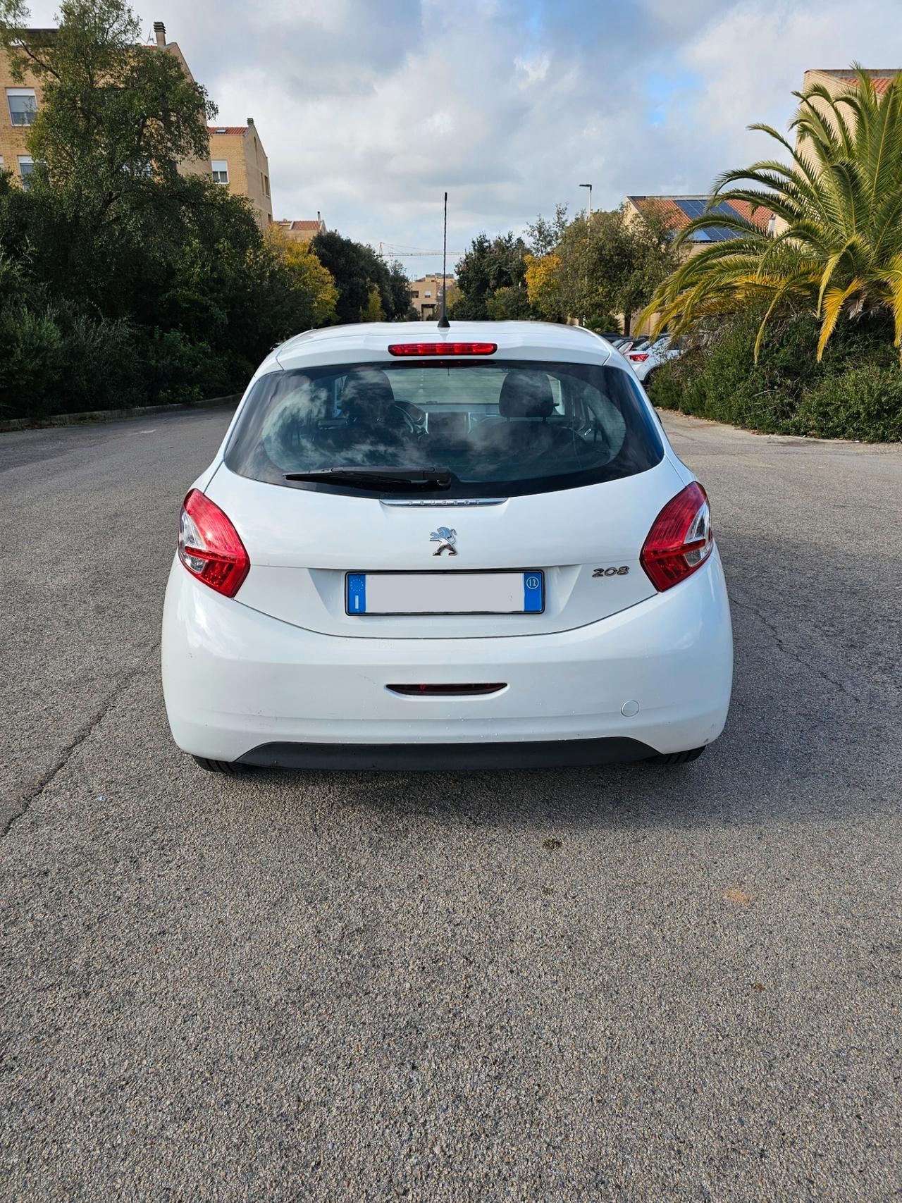 Peugeot 208 1.2 VTi 82 CV 3 porte Allure