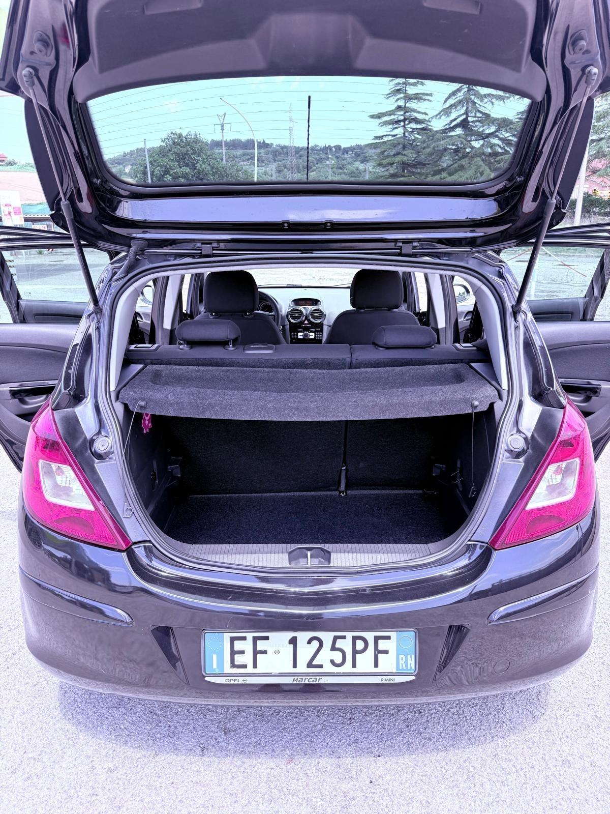 Opel Corsa 1.2 80CV 5 porte GPL-Ok neopatentati