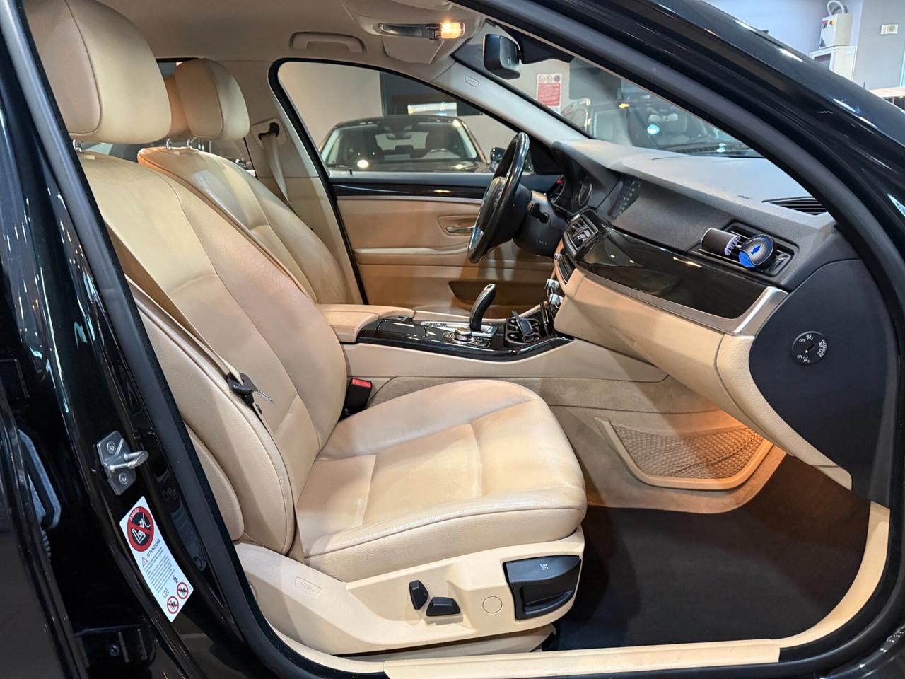 Bmw 530 ouring 530d Touring Eletta