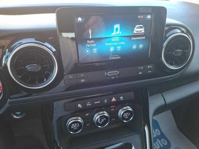 MERCEDES-BENZ EQT 200 Premium