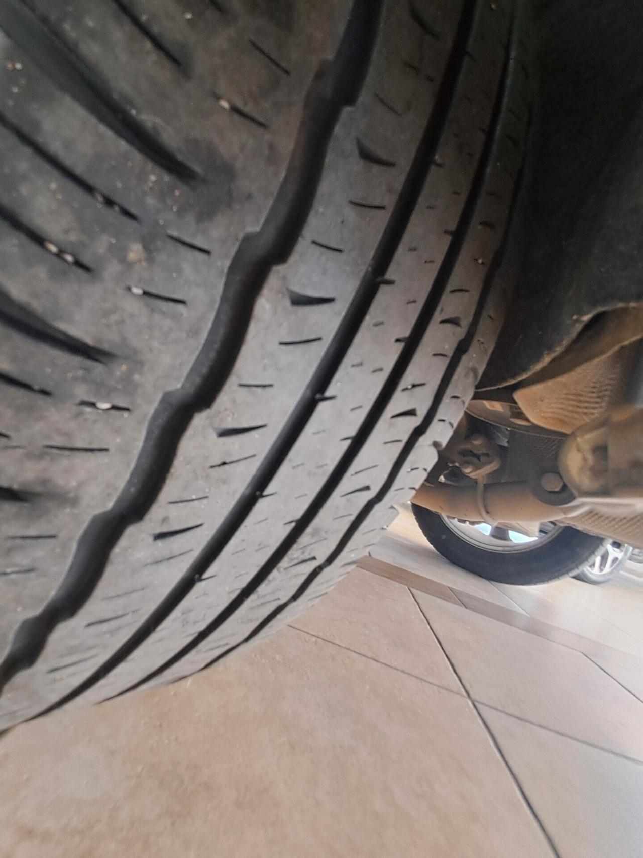 Jaguar F-Pace 2.0 D 180 CV AWD Prestige