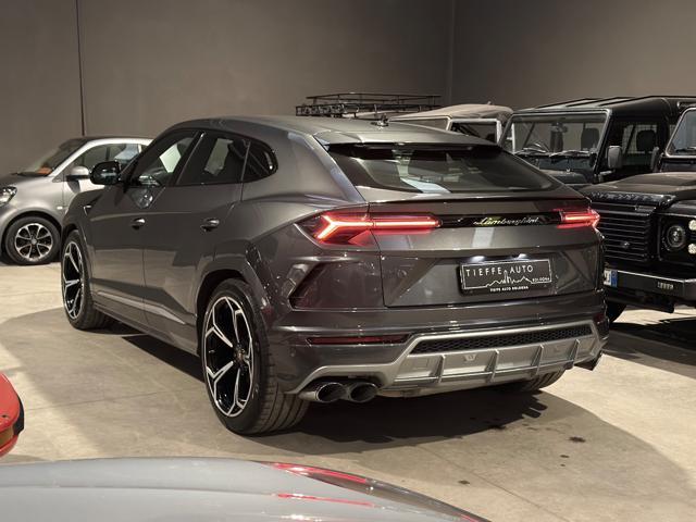 LAMBORGHINI Urus 4.0