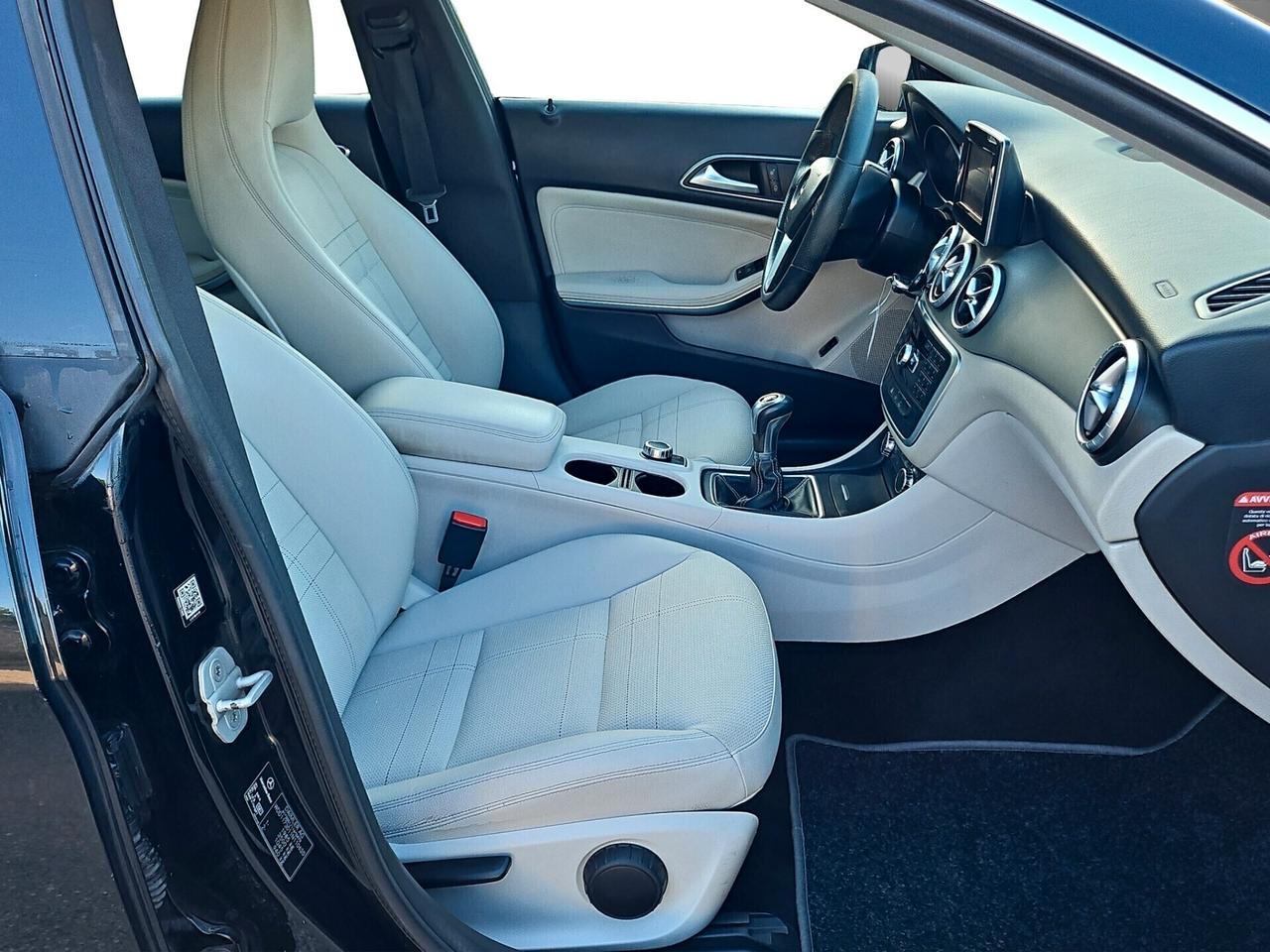 Mercedes-benz CLA 200 CDI Premium