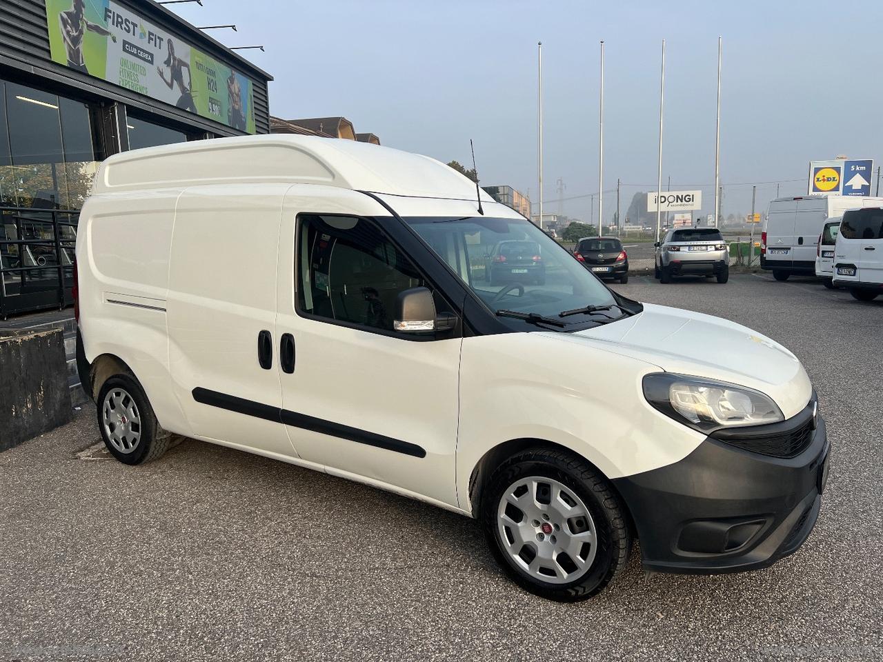 Doblò 1.6 MJT 105 PL-TA Cargo MaxiXL Bus