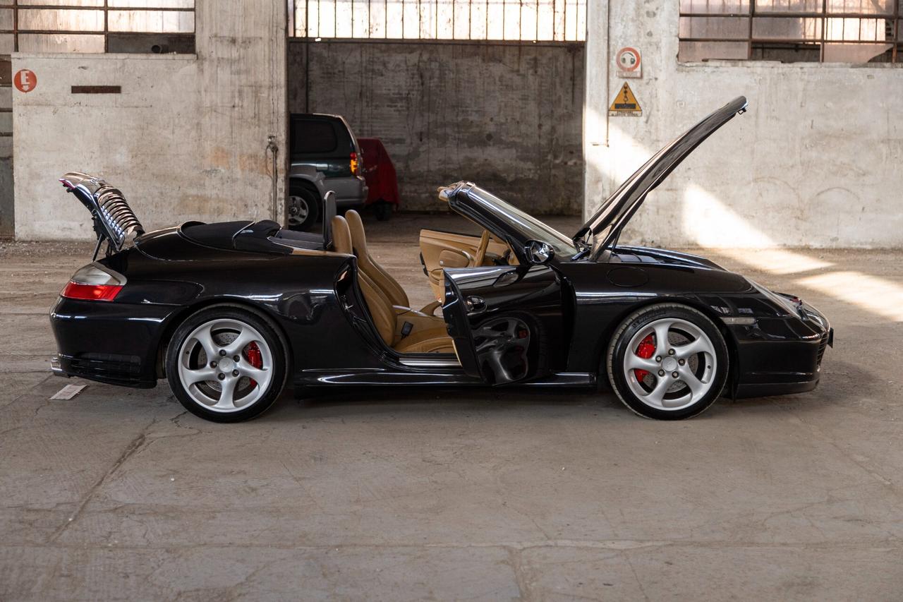 Porsche 911 Carrera 4S cat Cabriolet