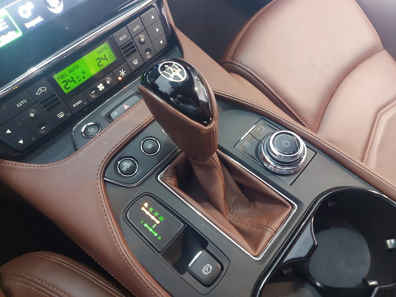 Maserati GranTurismo 4.7 V8 MC