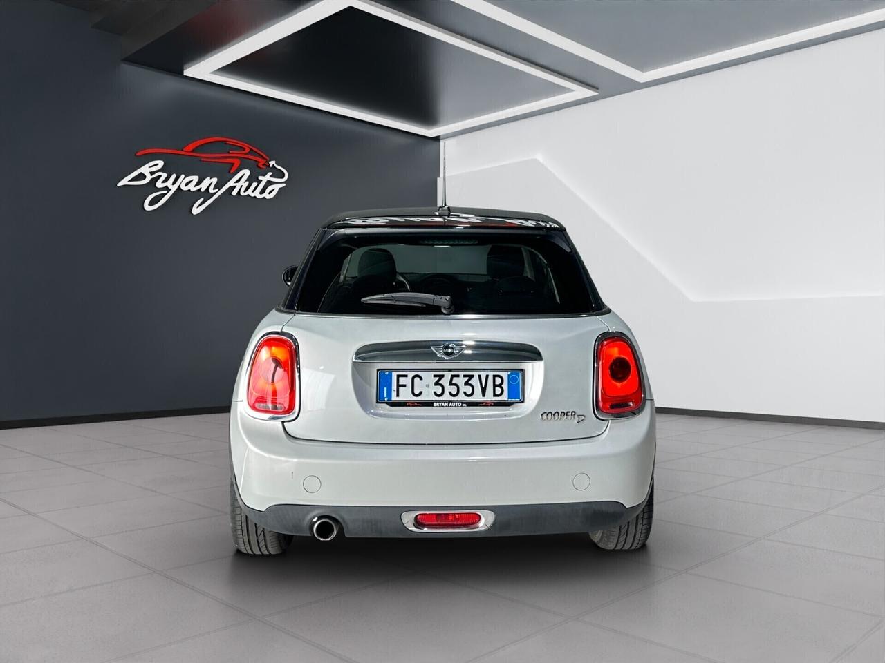 Mini Cooper 1.5 D 5P