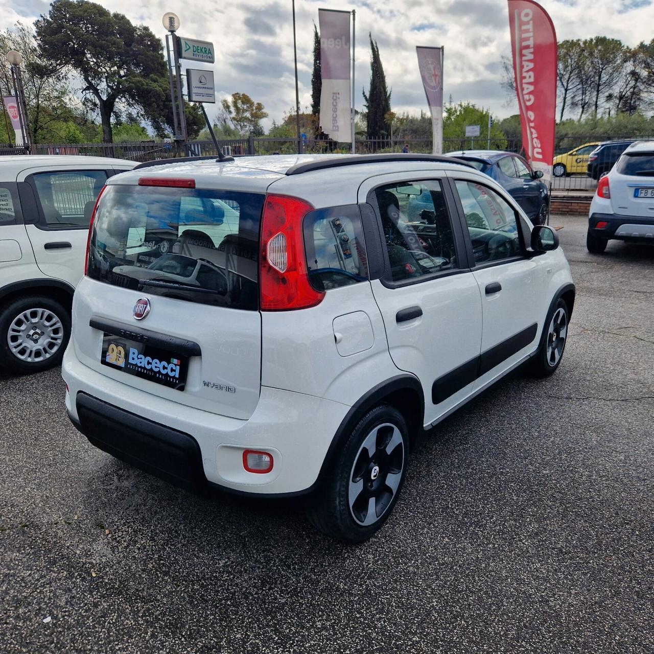 Fiat Panda 1.0 Hybrid City Life - 5 posti