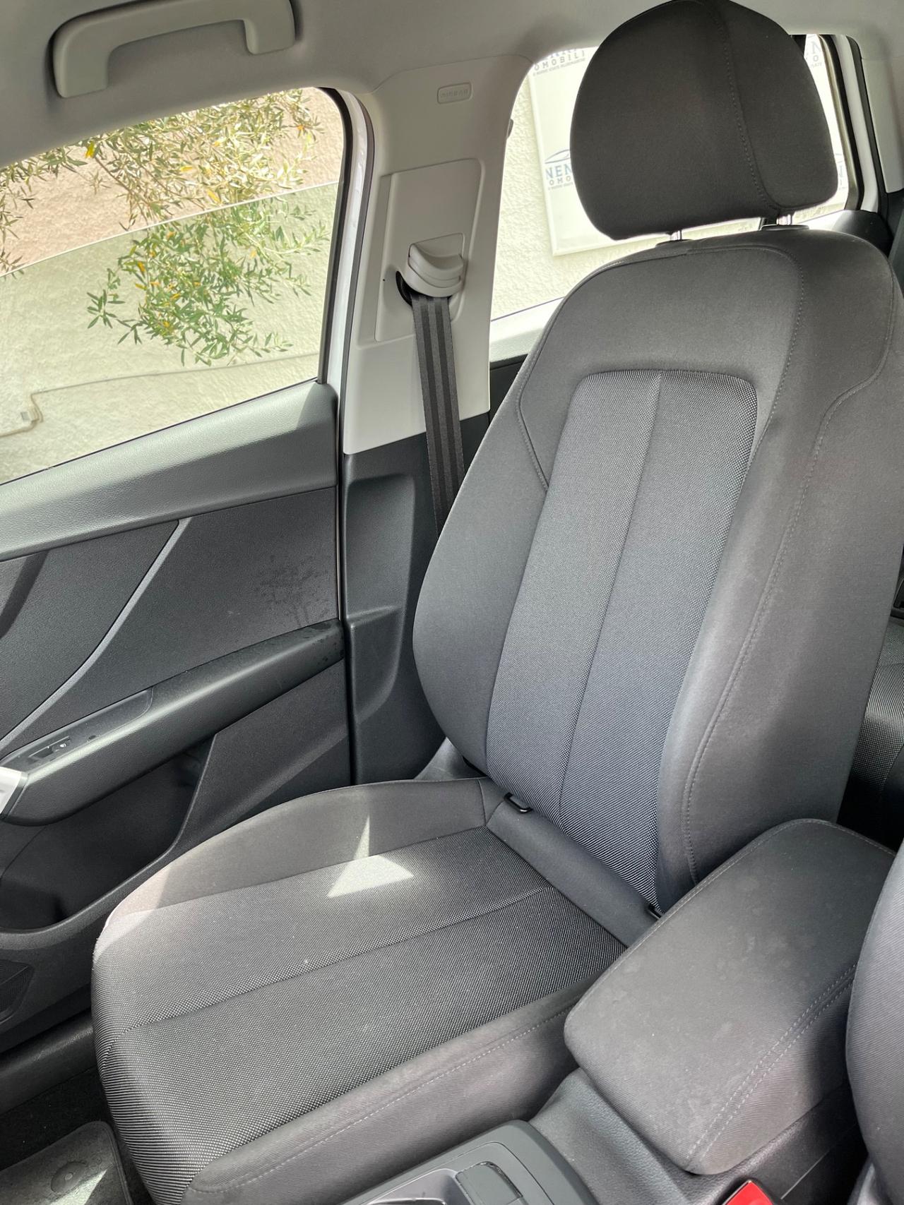 Audi Q2 35 TDI quattro S tronic Identity Black