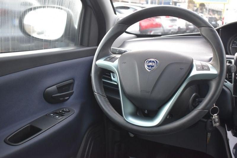 Lancia Ypsilon Ypsilon 1.0 FireFly 5 porte S&S Hybrid Gold Plus