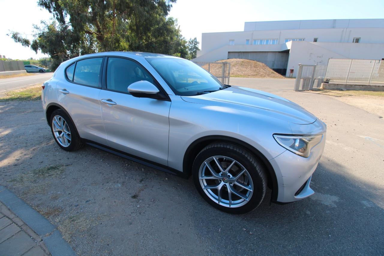 Alfa Romeo Stelvio 2.2 Turbodiesel 190 CV AT8 RWD Executive
