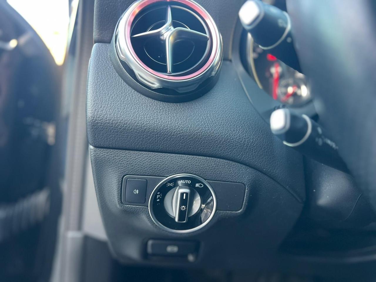 Mercedes-benz GLA 200 d Automatic Premium