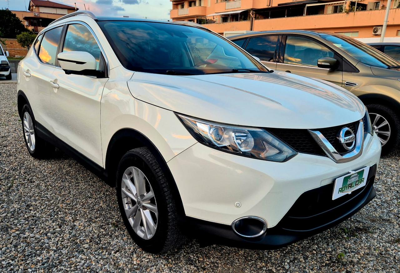 Nissan Qashqai 1.5 dCi Tekna Tetto panoramico 4 telecamere 360°