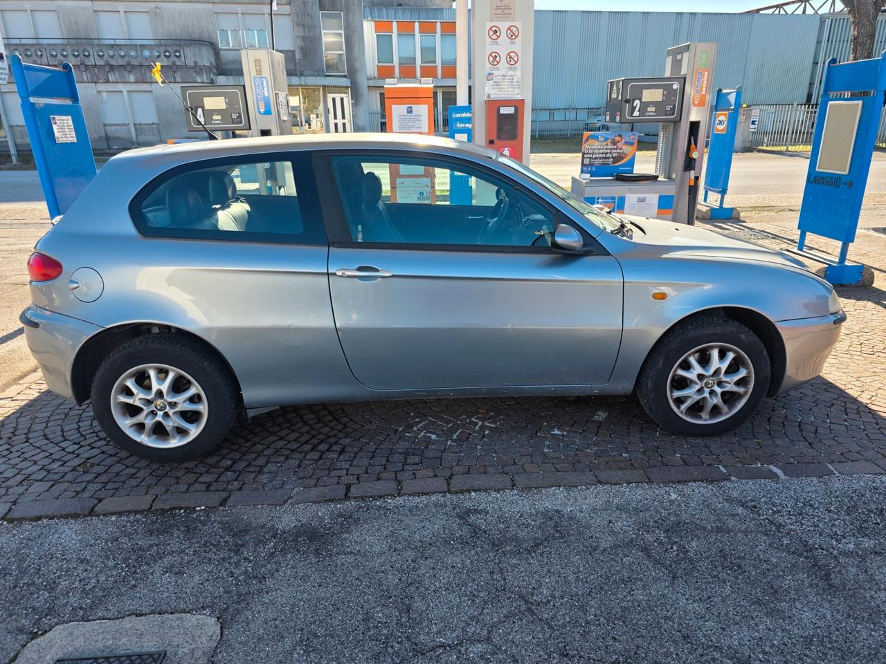 Alfa Romeo 147 1.9 JTD (115 CV) cat 3p. Distinctive