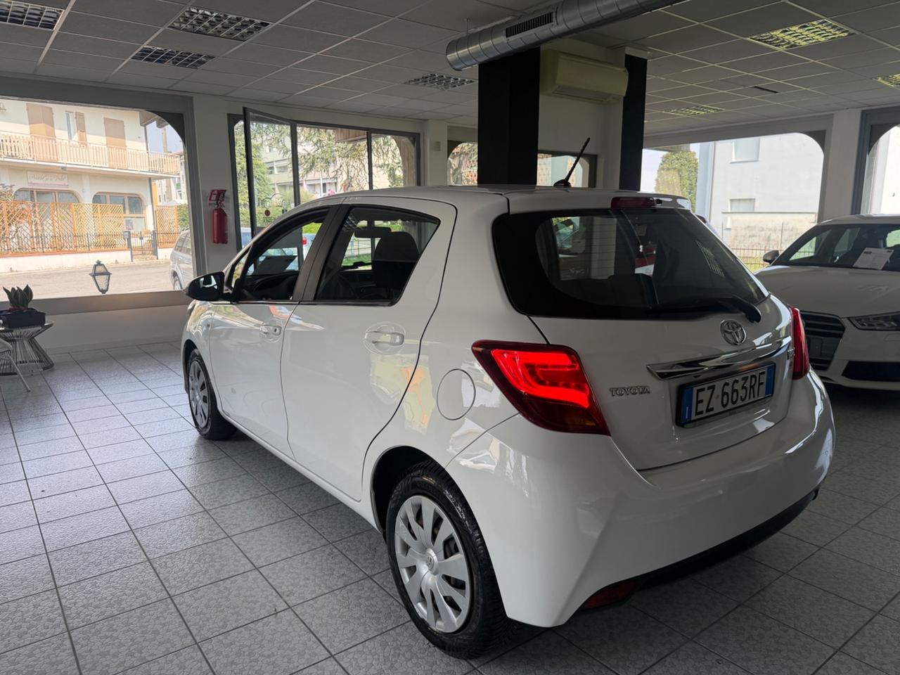 Toyota Yaris 1.4 D-4D 5 porte Lounge