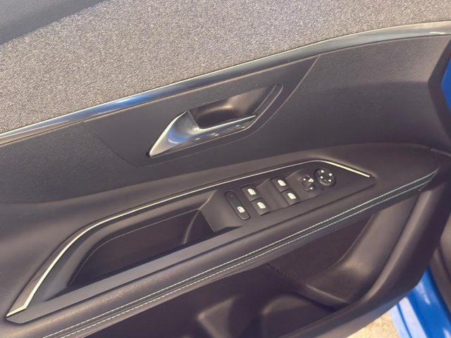 PEUGEOT 3008 BlueHDi 130 S&S Allure Pack