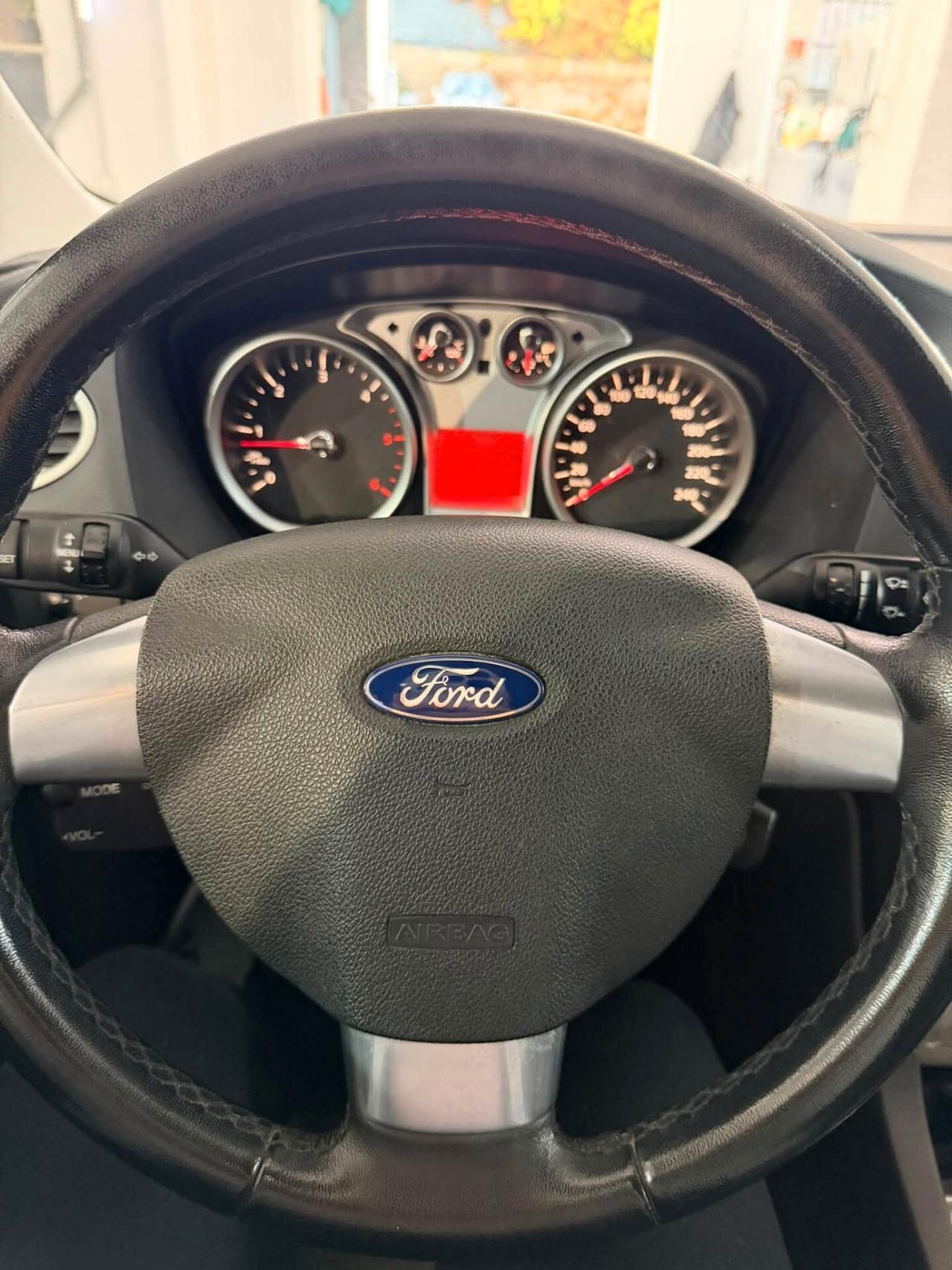 Ford Focus 1.6 TDCi (110CV)-2011
