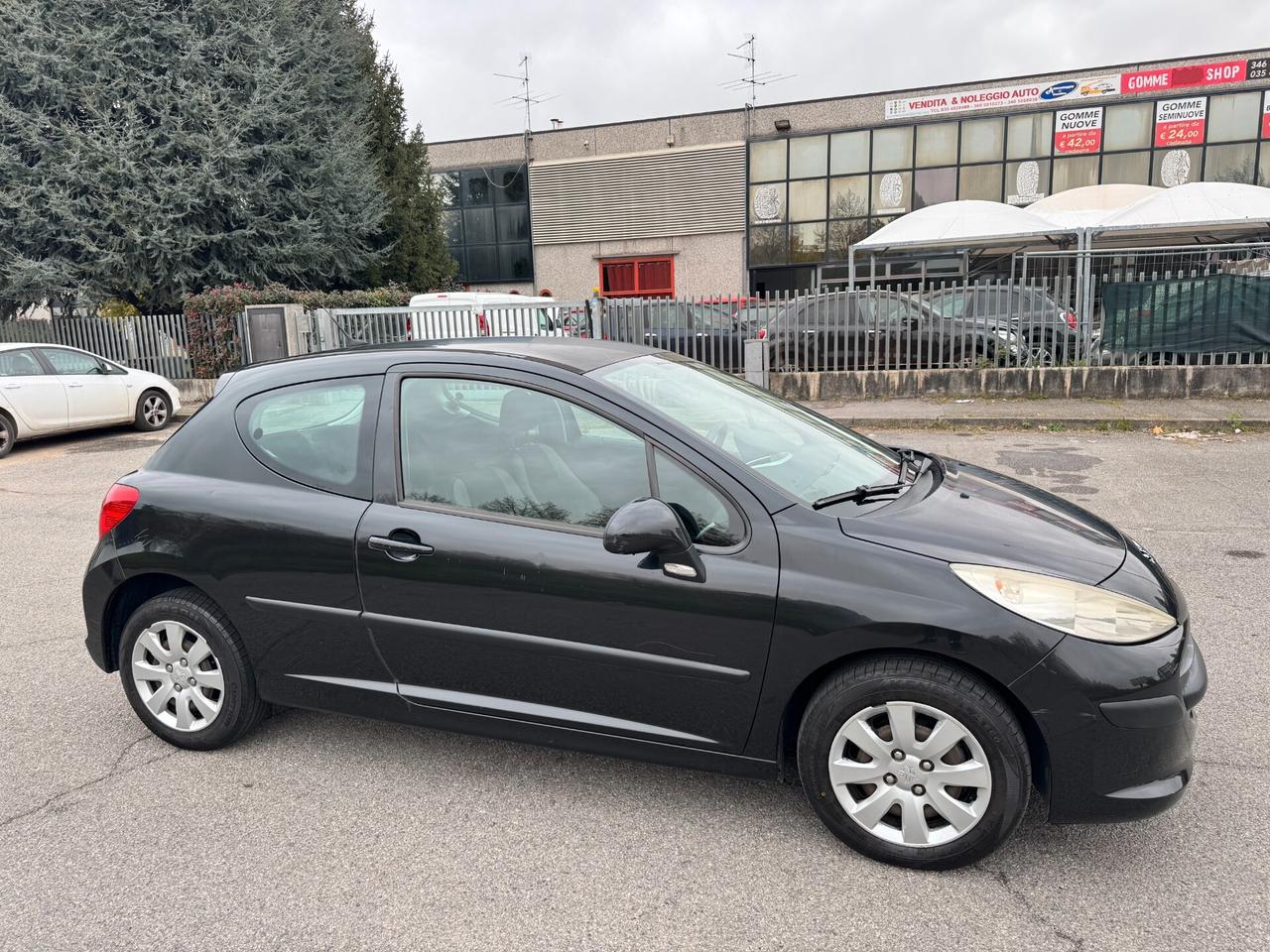 Peugeot 207 1.4 8V 75CV 3p. Energie*NEOPATENTATI*