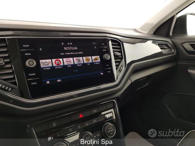 Volkswagen T-Roc 1.5 TSI ACT DSG Advanced Blu...