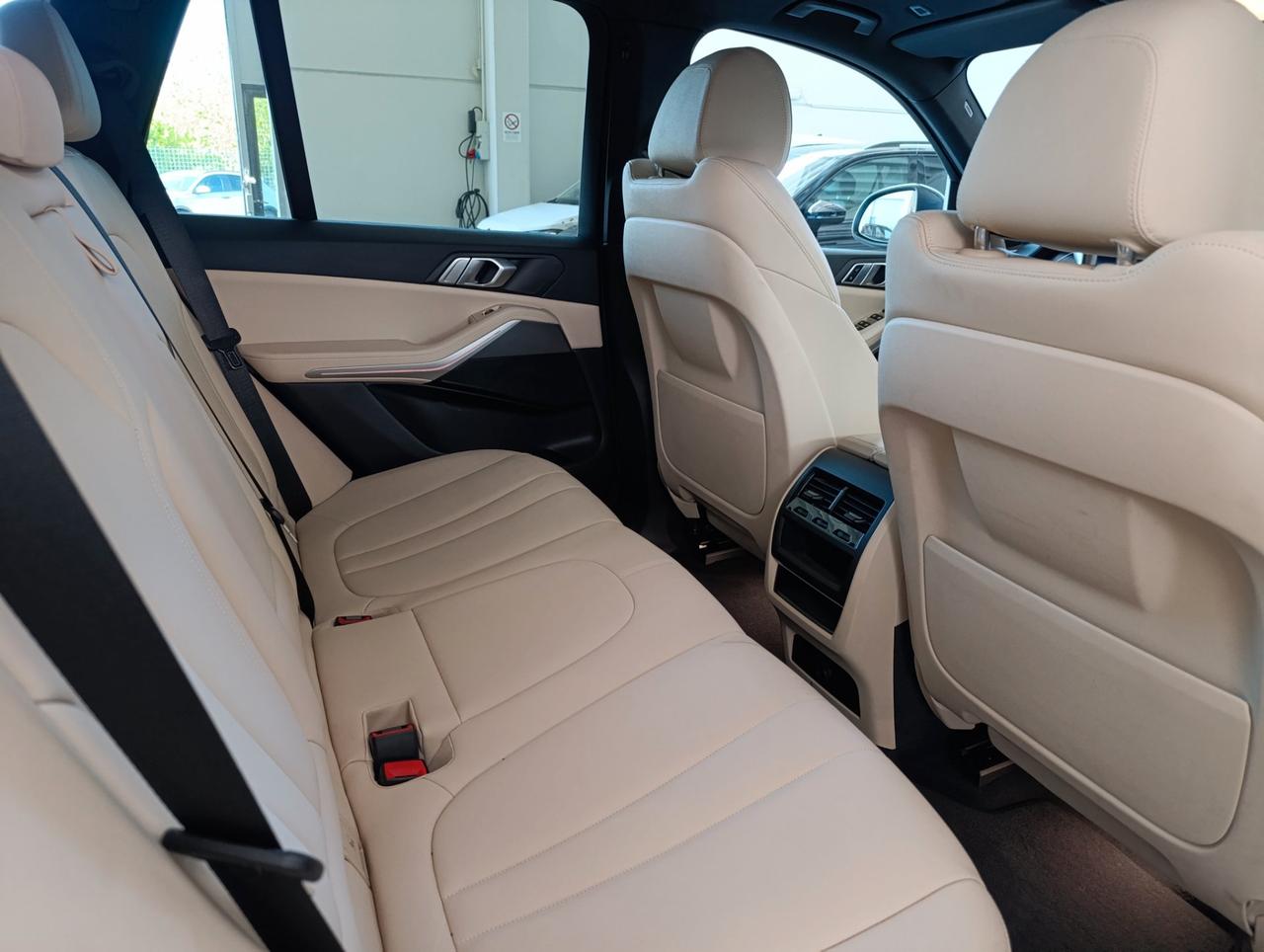 BMW X5 xdrive25d Business auto
