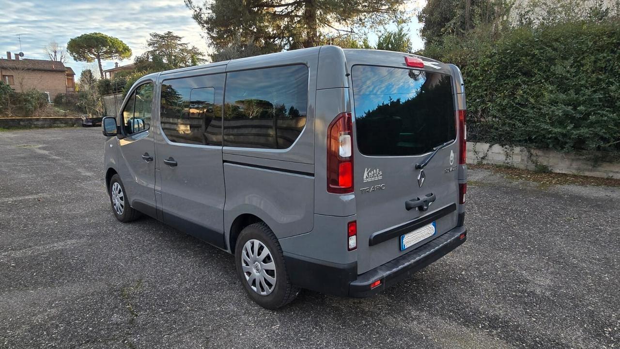 Renault Trafic 1.6 dCi 120CV Intens Passenger