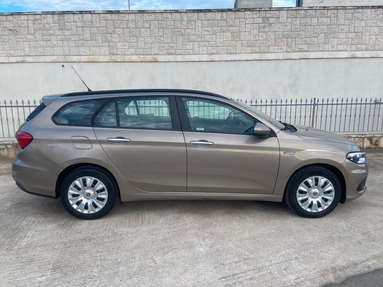 Fiat Tipo 1.6 Mjt S&S SW Lounge