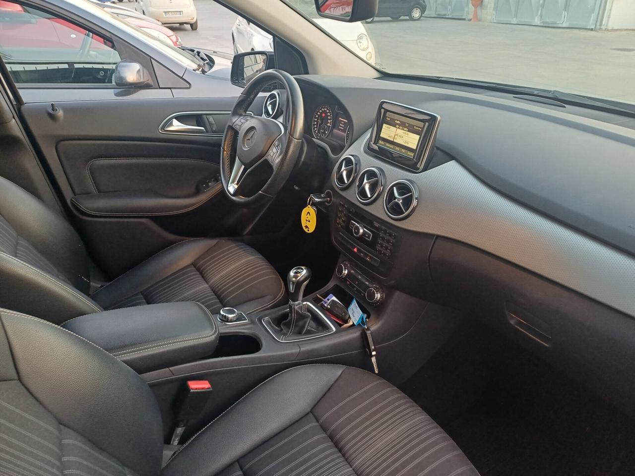 Mercedes-benz B 180 CDI BlueEFFICIENCY Premium